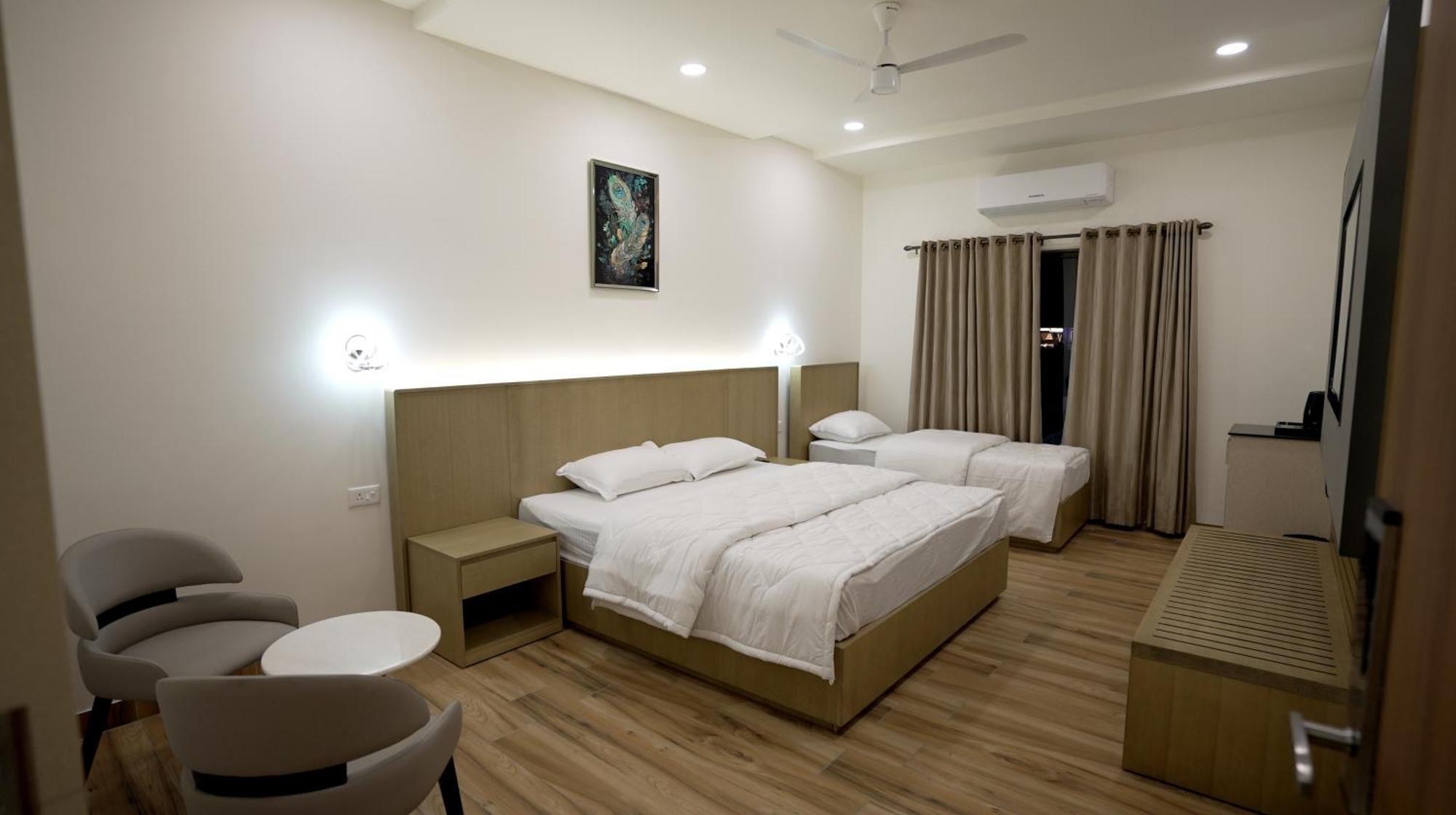 Hotel Lamba Celebrations Nagpur Exterior foto